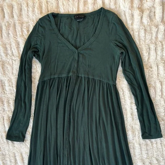 Hatch Softest Rib Nursing Dress in Colorado Pine Green - Picture 4 of 9